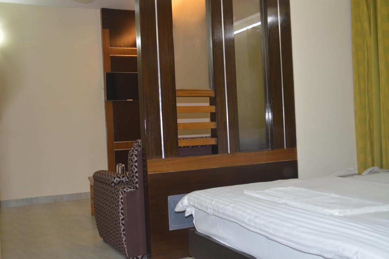 Hill Tower Hotel & Resort Cox's Bazar Bagian luar foto